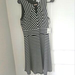 Liz Clairborne Black and Ivory Sleeveless dress SZ 12